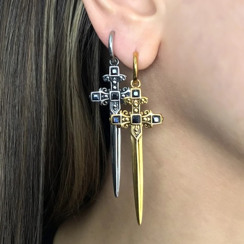 sosuperawesome:Gothic Orb Jewelry on Etsy