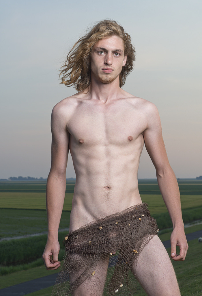 fullfrontalmale:  MODEL: UnknownPHOTOGRAPHER: Ewoud Broeksmawww.fullfrontalmale.tumblr.com