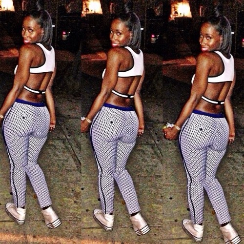 EBONY/BLACK