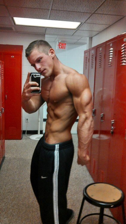 fraternityrow:  why I like locker rooms :)