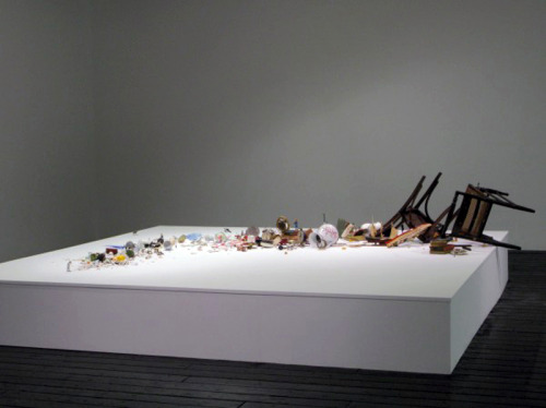 likeafieldmouse:Liliana Porter - Man with Axe (2011)