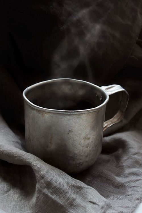 i-darkness-things:  steam from a tin cup 