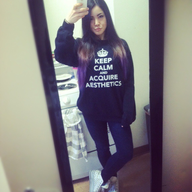 noweakbitch:  Mirin my new sweatshirt brahs?