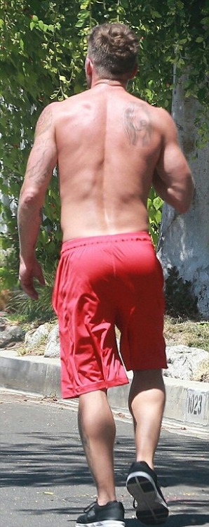 texxxas210:  Ryan Phillippe @ the age of 40.  