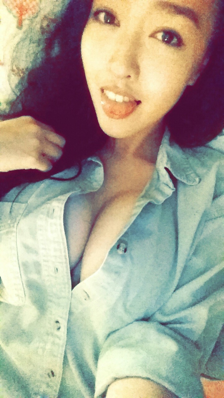 cindyzilla:  Sometimes, I get bored.