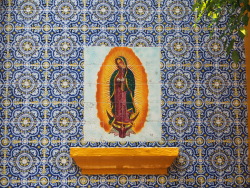 notaqueensphotoblog:  tiled virgen oaxaca, mexico 