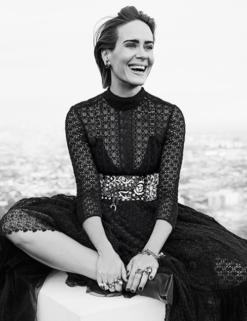 weheartfandom:SARAH PAULSON photographed by ZOEY GROSSMAN for ELLE (2018)