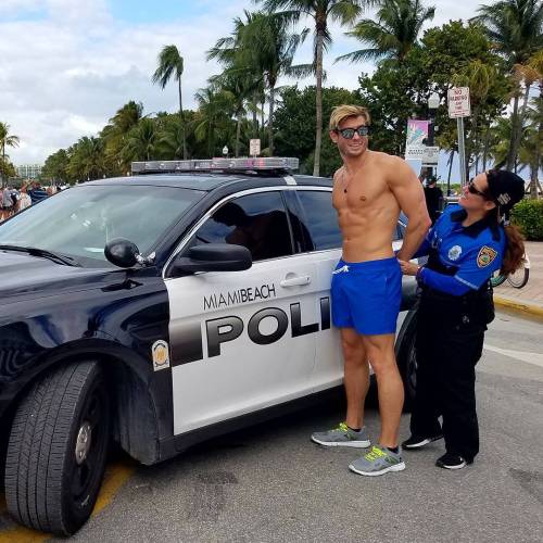 christianb69:  This is why gay dudes come to SOFLO lmao