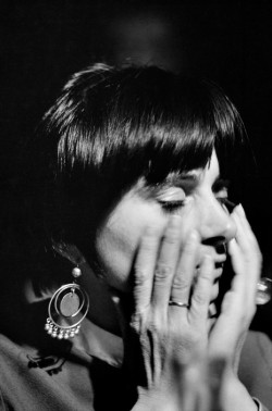 barcarole:Agnès Varda in 1967, by Raymond Depardon.