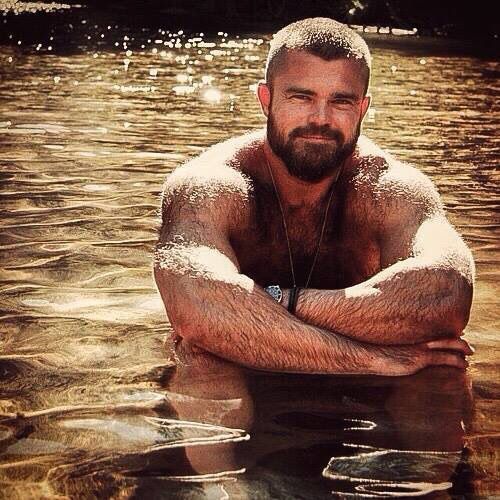 Gorgeous furry hunk.