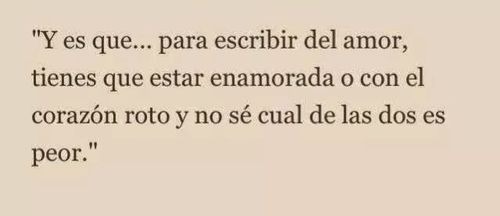 rimaspara-seducir:  Antes reblogueaba esta imagen porque estaba enamorada…ahora tengo el corazón roto y sigo enamorada, sentir las dos es una catástrofe.