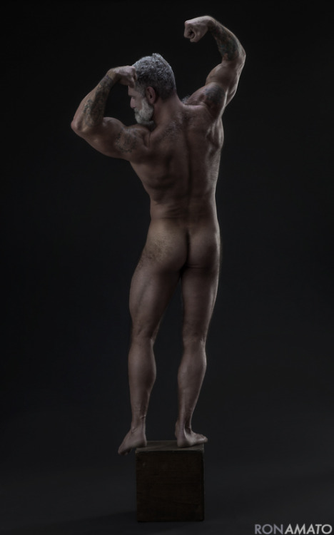 goddy654:  Hunks & Hotties on goddy654.tumblr.com