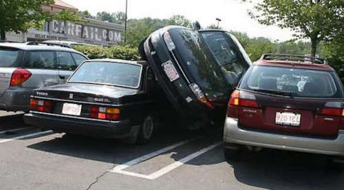 pr1nceshawn:  Some people make parking way more difficult than it needs to be. 