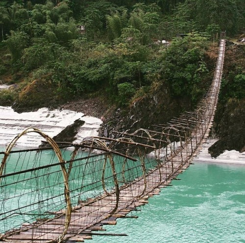 Would you Dare to walk on this bridge in #UpperSiang, Arunachal Pradesh #arunachalpradesh #footbridg