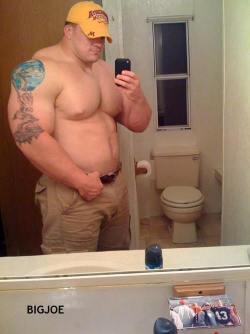 thickbear475:  bigguys365:  BIG  XL~!