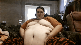corpulentchronicles:  0nigum0:  Some more gis of me bouncing the belly around a bit.