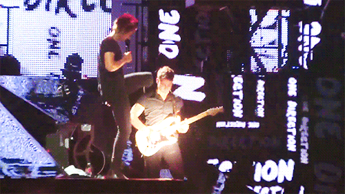 verystyles:  daniel richards on guitar + 