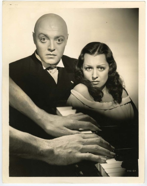 ronaldcmerchant: Peter Lorre and Frances Drake-MAD LOVE (1935)