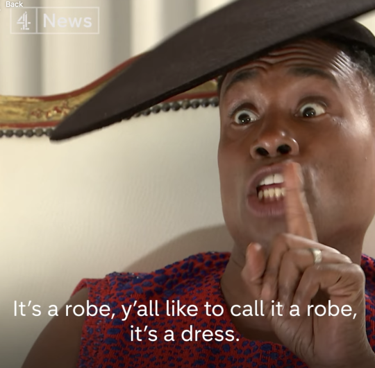 omalleymenagerie:  malus-syl-vestris:  ilyone:  cantdewwrite:  transpeterafterdark:  transpeterafterdark:     The dress he’s referring to. 😍  A) This look is fabulous B) Robe is just the French word for dress and that makes me laugh every time. Like