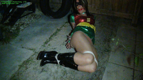 gettiedandenjoy:  More BDSM Amateur Pics