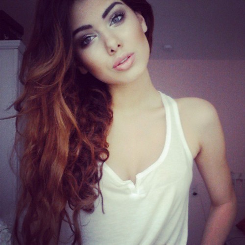diam0nd-r0se:  . 