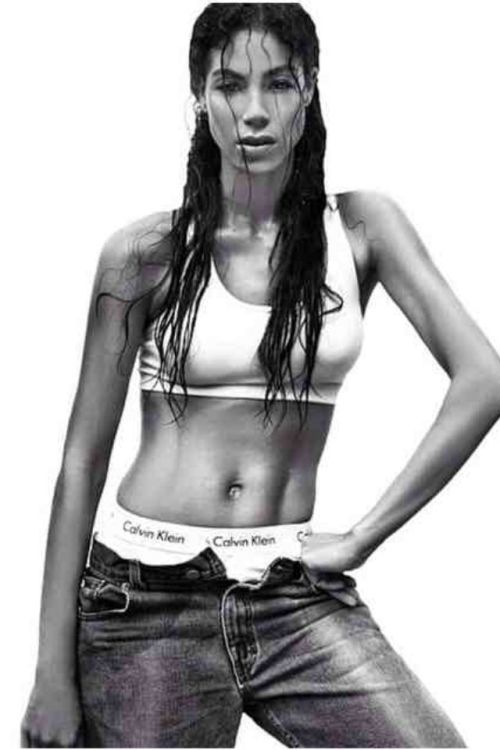 beenlaced:  Just look how fucking gorgeous black women are? And so many shades…. 