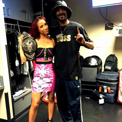 cmxpunk:Snoop Dogg   Sasha Banks Shirt