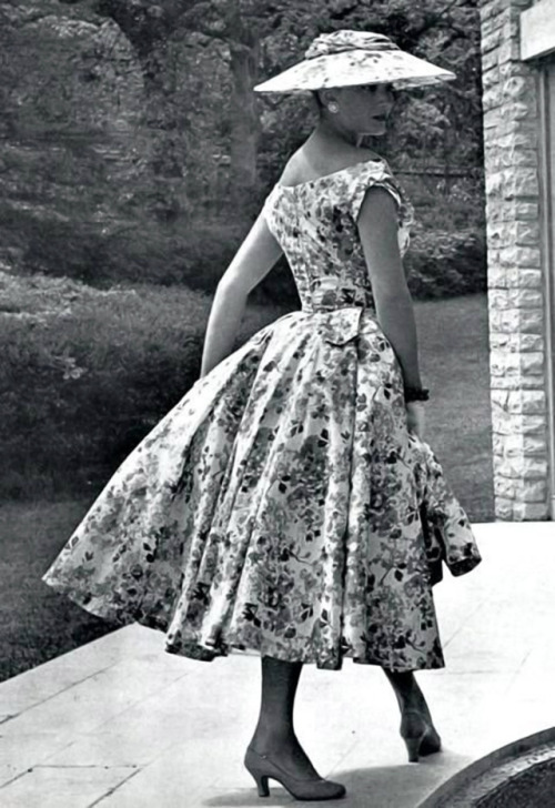 countduck:  Jacques Fath for L'Officiel 1954