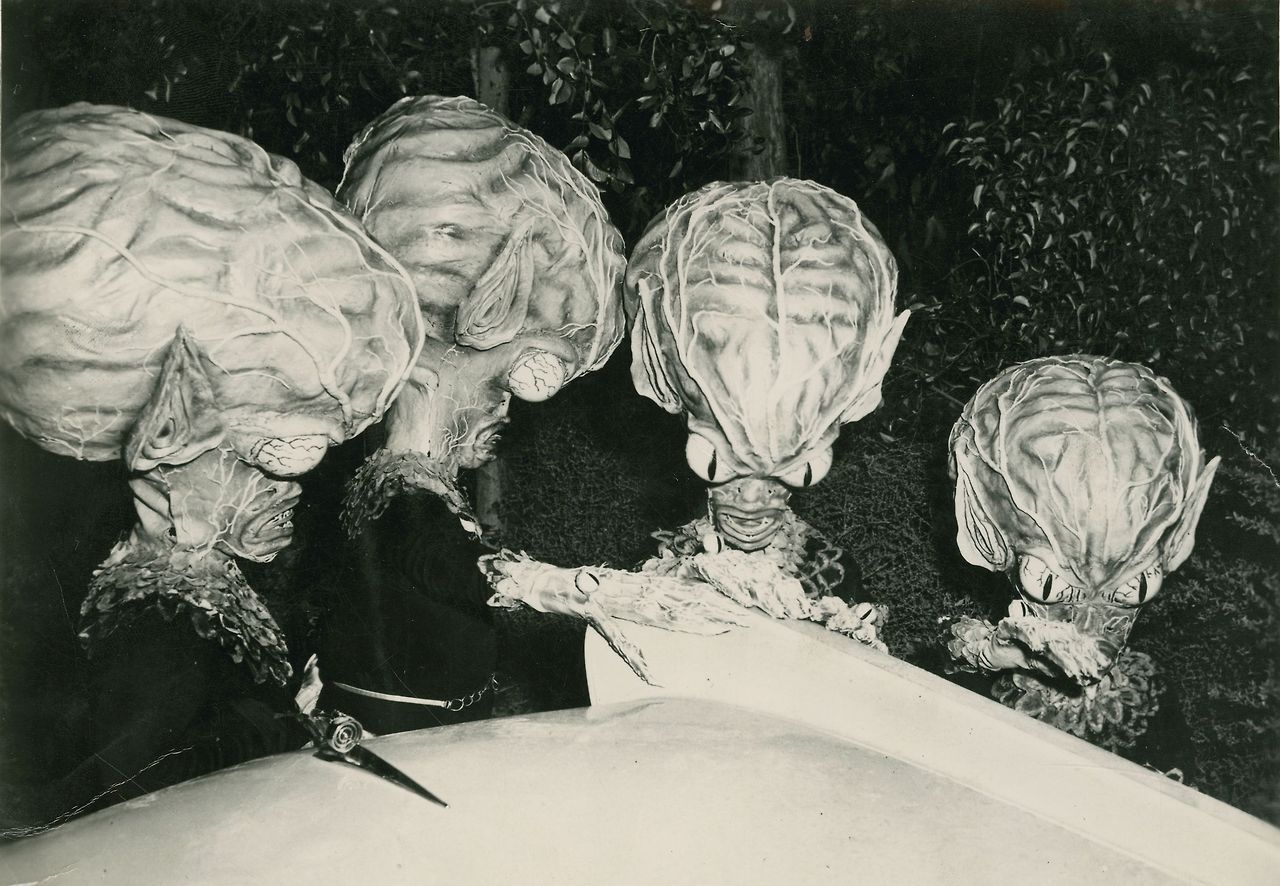 “Invasion of the Saucer Men” (1957)