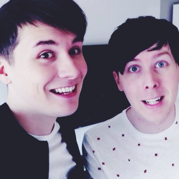 amazingplnil: “once, there were these two guys called dan and phil, who met each