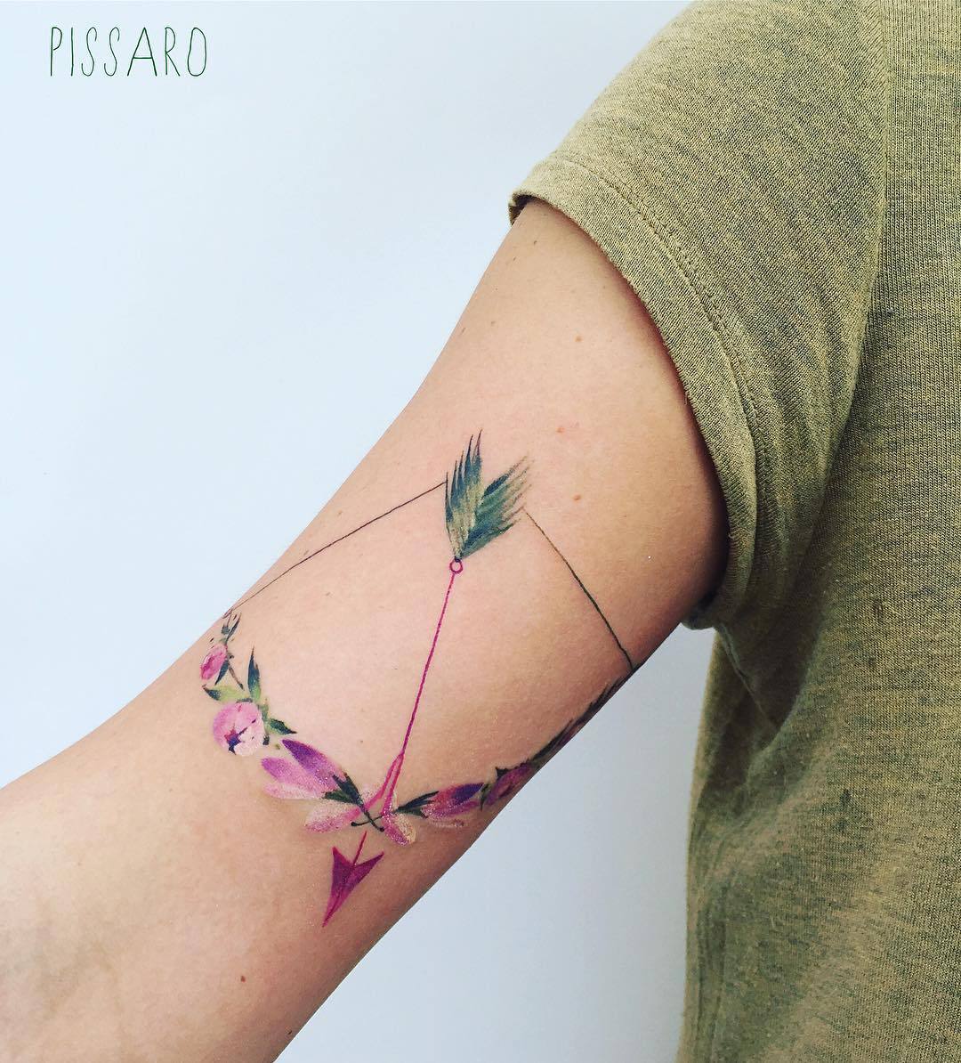 sosuperawesome:  Pis Saro Tattoo on InstagramFollow So Super Awesome on Instagram