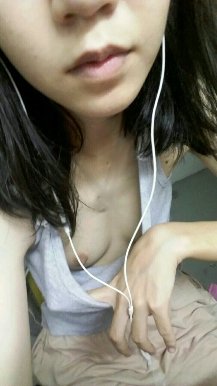 lustdesir3:Didnt know this set of photos were quite popular xD