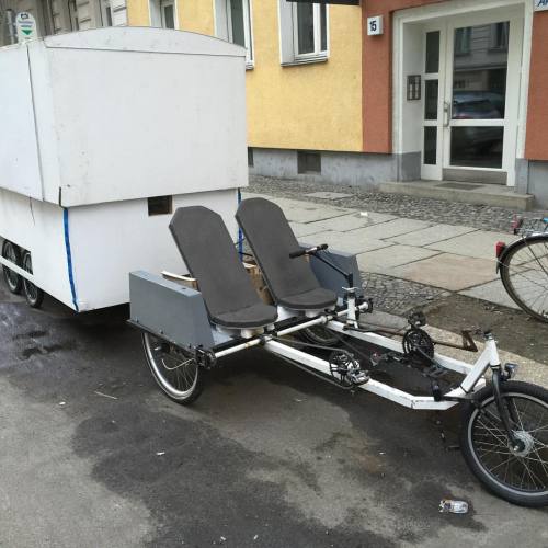 Wohnwagen der Zukunft! #bike #camping #wohnwagen #duobike #spezialrad #spezialräder (at Berlin, Germ