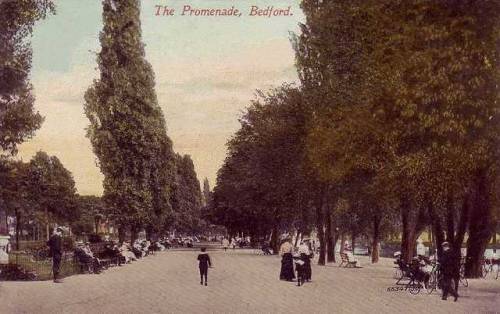 Bedford Promenade (Bedfordshire, England, early 1910s).