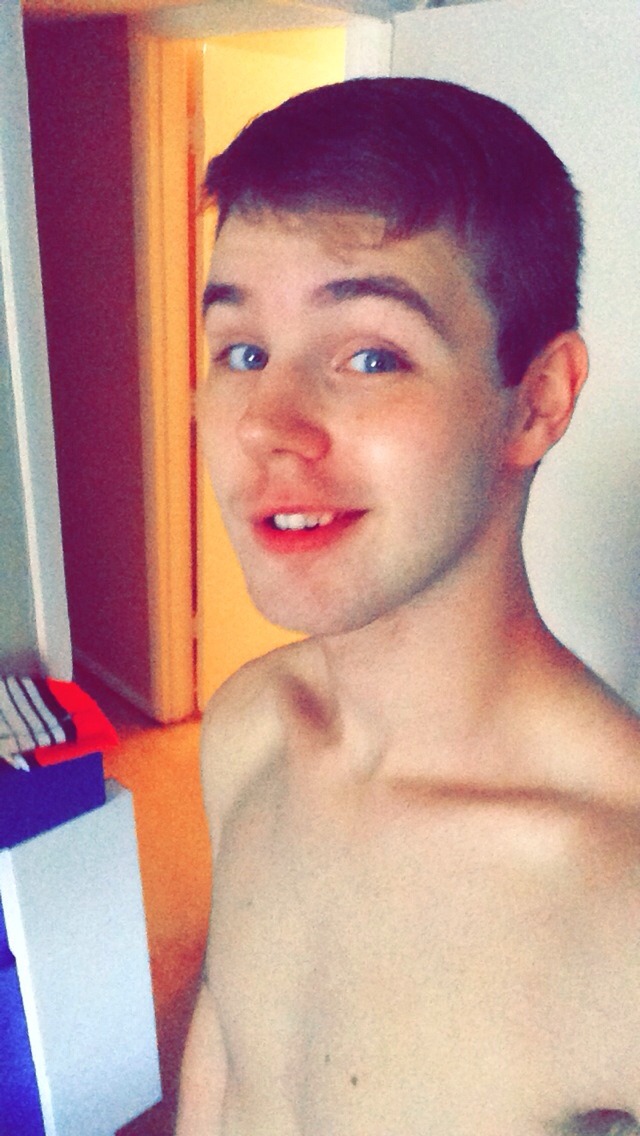swag-beetles:  In other news I went from shaggy to clean cut today 