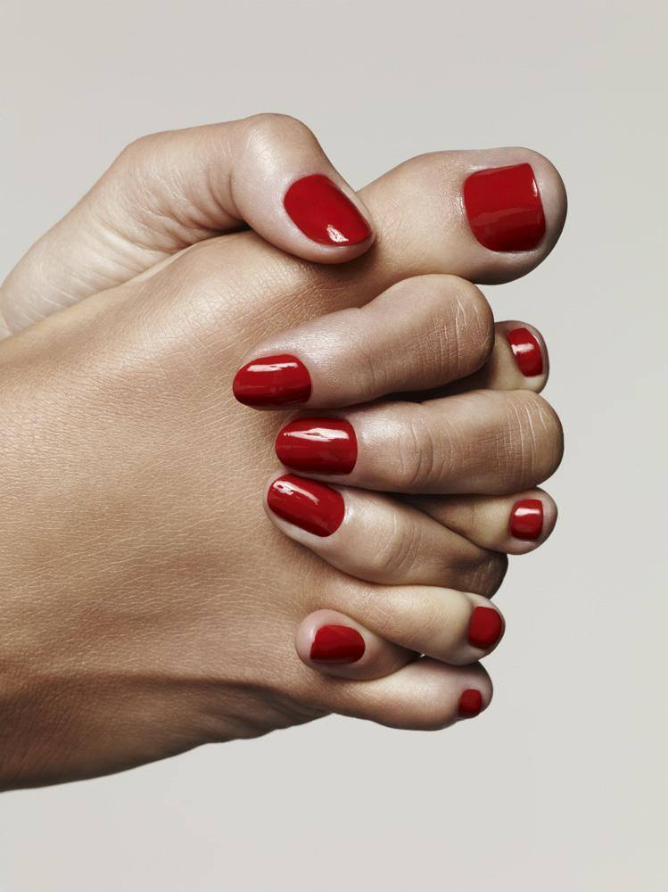 Pictures of my girlfriend, and her beautiful feet!