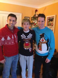 getmehoran:  Cheers to @DonalMcSharry &amp; @fabmol from @xmasjumpers , for comin down and kitting us out ! #feelingfestive 