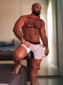 daddyhuntapp: We love all things Daddy because #ExperienceMatters.    Download the Daddyhunt App at http://www.daddyhuntapp.com/getapp  Instagram: https://www.instagram.com/a.v.frances/ 
