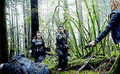 c-lexas:  The 100 meme | clexa scenes [3/6] → 2x10