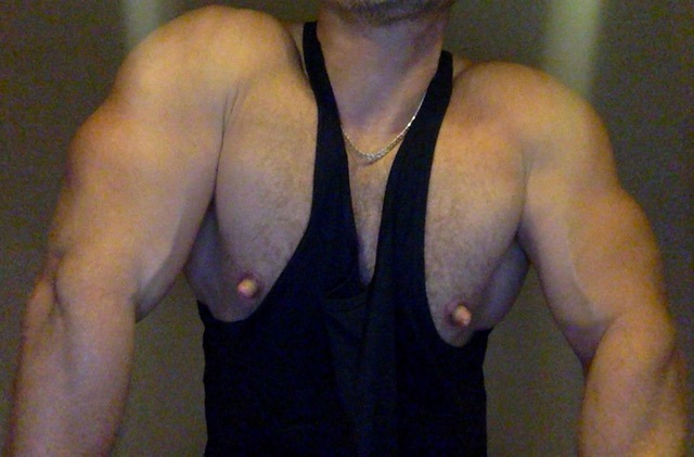 Men's Nipple Love