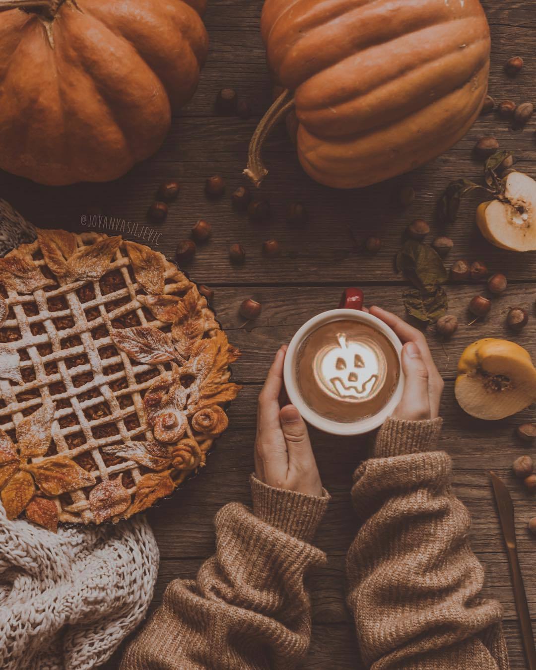 autumncozy:By jovanvasiljevic