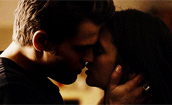phoebewallersbridge: Stelena + 5x18 parallels 