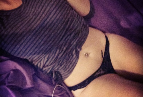sexy-uredoinitright:  ganjagiraffe:  oops 😳  UNFFF….