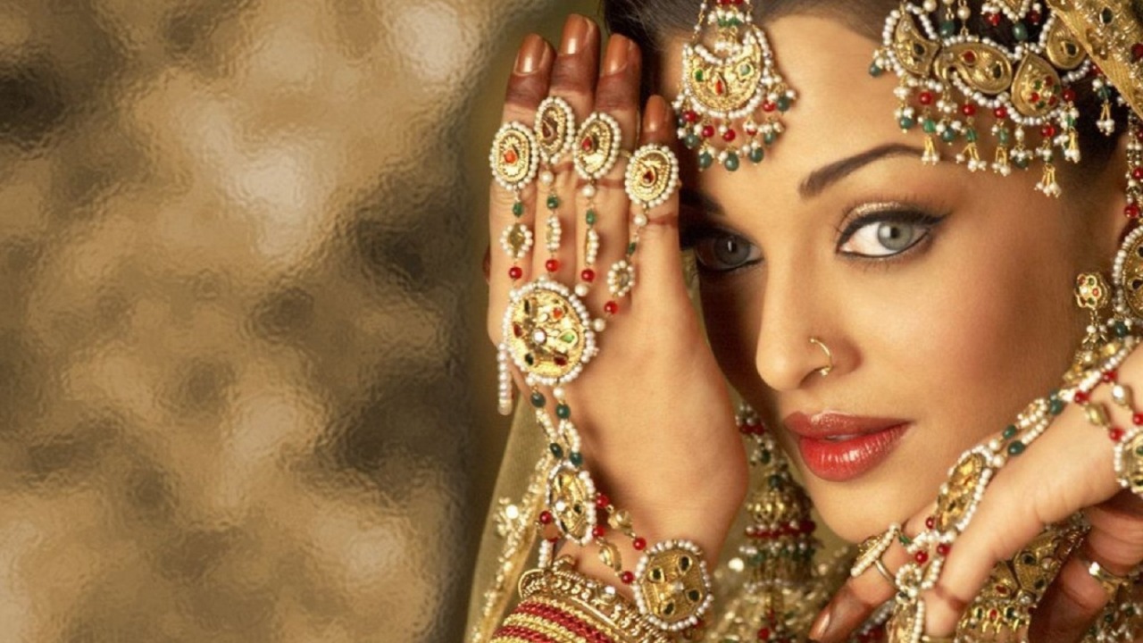 Actress lakshmi rai hot