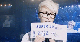 haehyukjaes:  ღ donghae → blonde hair. 