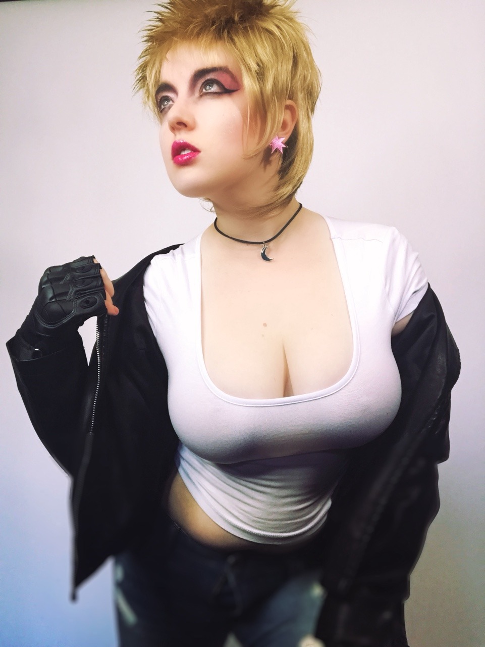 marshmallowmaximus:‪Today’s look was inspired by The Lost Boys 😈‬