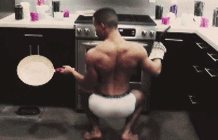 logotv:  Big, big booty… Watch. 