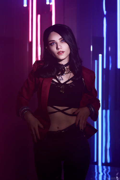   Vampire the Masquerade Bloodlines 2  mishkesha as Elif    julie.murrr as the victim  photo by mehttps://www.instagram.com/milliganvick/