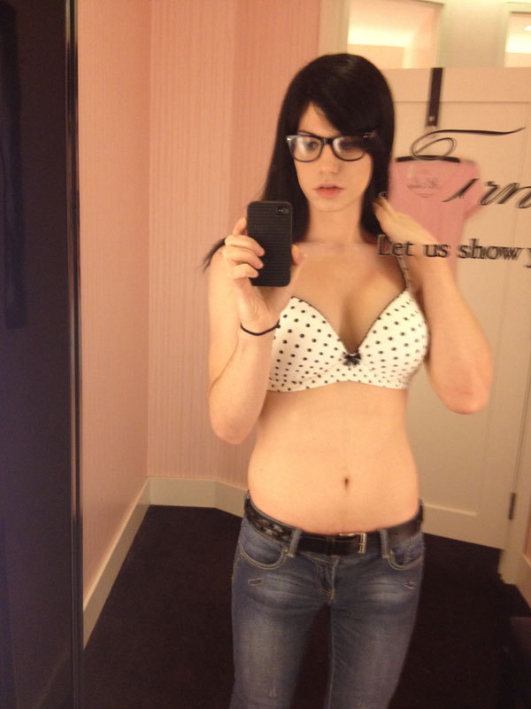 eviltattedmonkey:  One of the prettiest traps out there Kalindra Chan