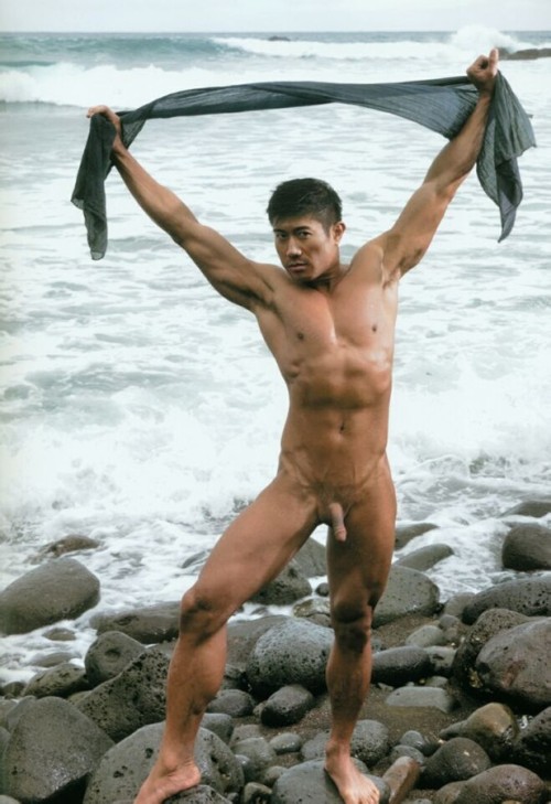 mantop106911: 亞裔性感男神….Harold Anunciacion